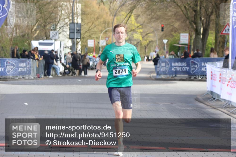12.04.2026 - 45. Internationalen Wilhelmsburger Insellauf Strokosch-Dieckow http://msf.ph/oto/9451250 12.04.2026 10:10:35 Ziel 2874 meine-sportfotos.de