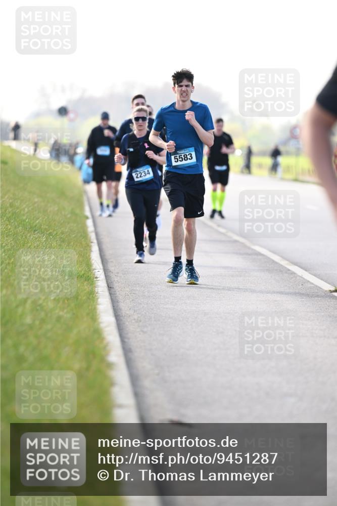 12.04.2026 - 45. Internationalen Wilhelmsburger Insellauf Dr. Thomas Lammeyer http://msf.ph/oto/9451287 12.04.2026 10:49:01 Laufen 30, 5583, 2234 meine-sportfotos.de