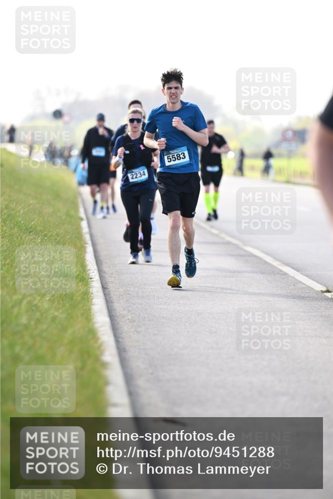 12.04.2026 - 45. Internationalen Wilhelmsburger Insellauf Dr. Thomas Lammeyer http://msf.ph/oto/9451288 12.04.2026 10:49:01 Laufen 2234, 5583 meine-sportfotos.de