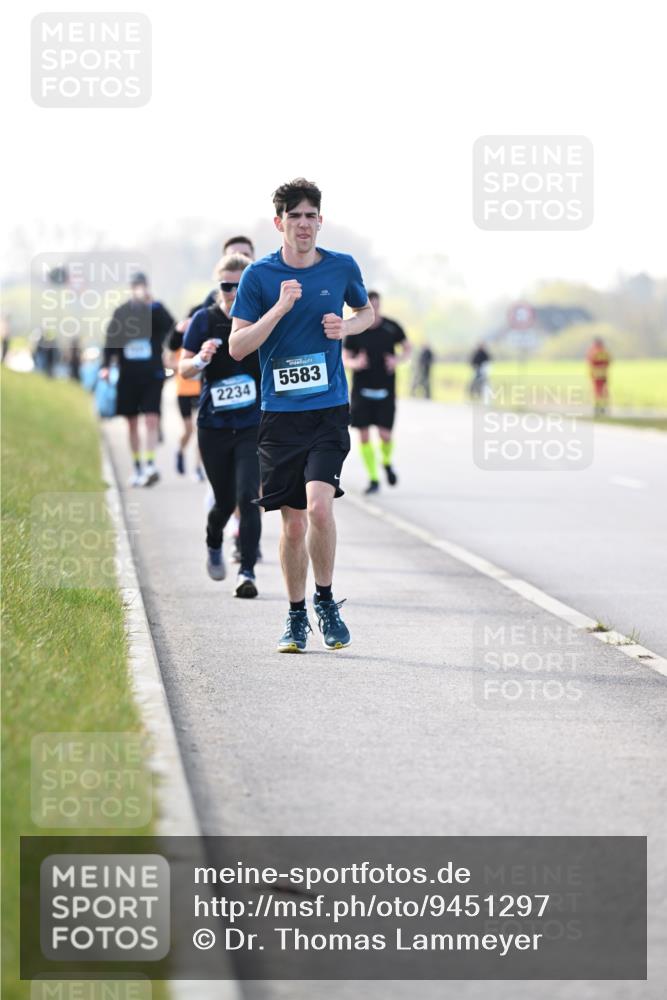 12.04.2026 - 45. Internationalen Wilhelmsburger Insellauf Dr. Thomas Lammeyer http://msf.ph/oto/9451297 12.04.2026 10:49:02 Laufen 2234, 5583 meine-sportfotos.de