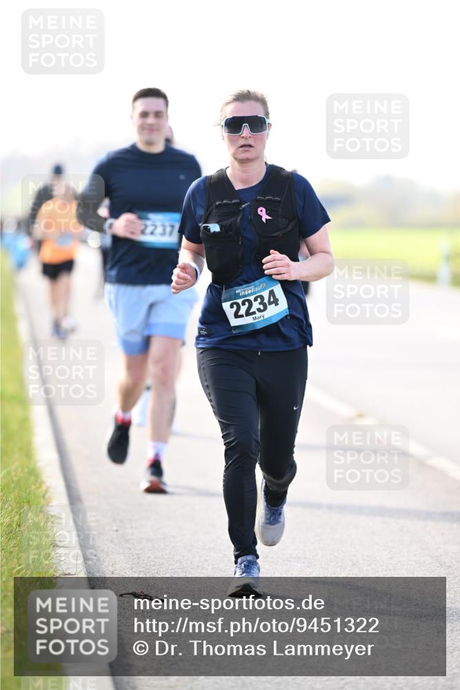 12.04.2026 - 45. Internationalen Wilhelmsburger Insellauf Dr. Thomas Lammeyer http://msf.ph/oto/9451322 12.04.2026 10:49:07 Laufen 2237, 2234 meine-sportfotos.de