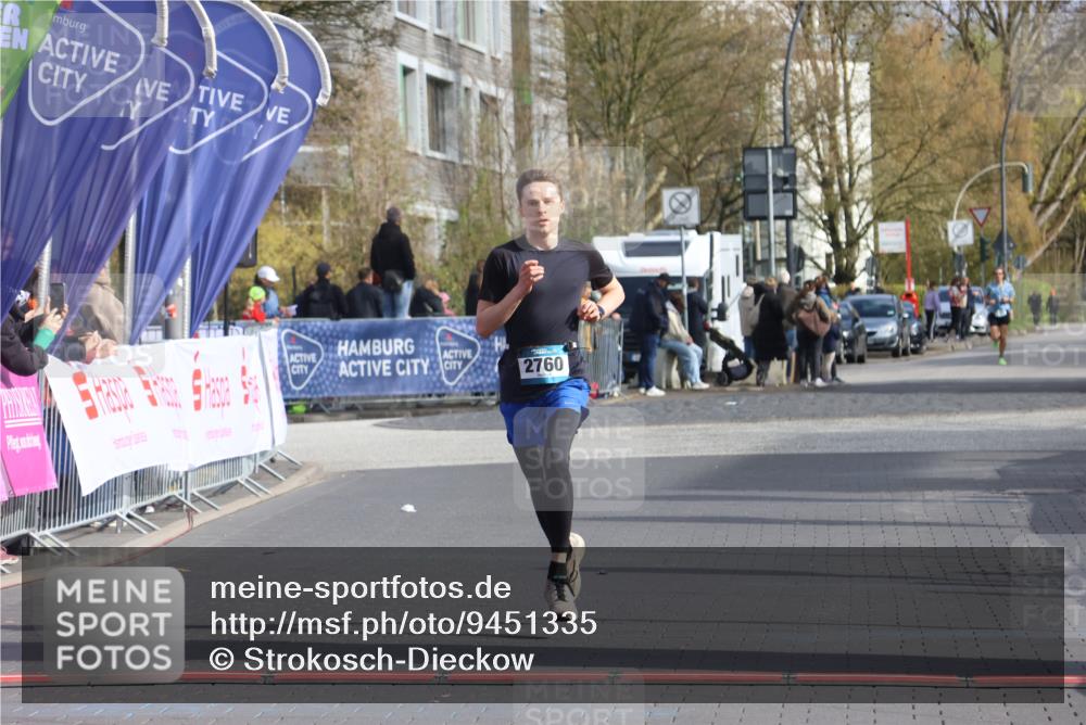 12.04.2026 - 45. Internationalen Wilhelmsburger Insellauf Strokosch-Dieckow http://msf.ph/oto/9451335 12.04.2026 10:10:57 Ziel 3429, 2760 meine-sportfotos.de