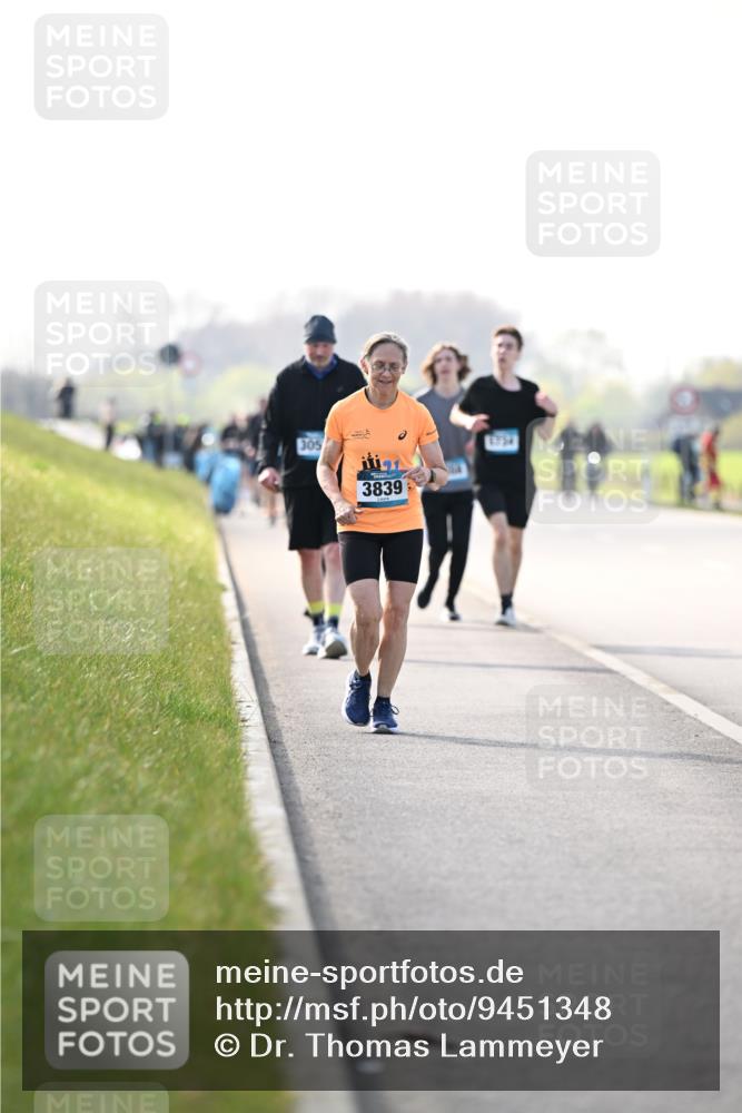 12.04.2026 - 45. Internationalen Wilhelmsburger Insellauf Dr. Thomas Lammeyer http://msf.ph/oto/9451348 12.04.2026 10:49:13 Laufen 305, 3839 meine-sportfotos.de
