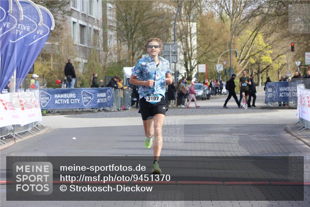 12.04.2026 - 45. Internationalen Wilhelmsburger Insellauf Strokosch-Dieckow http://msf.ph/oto/9451370 12.04.2026 10:11:13 Ziel 3107 meine-sportfotos.de