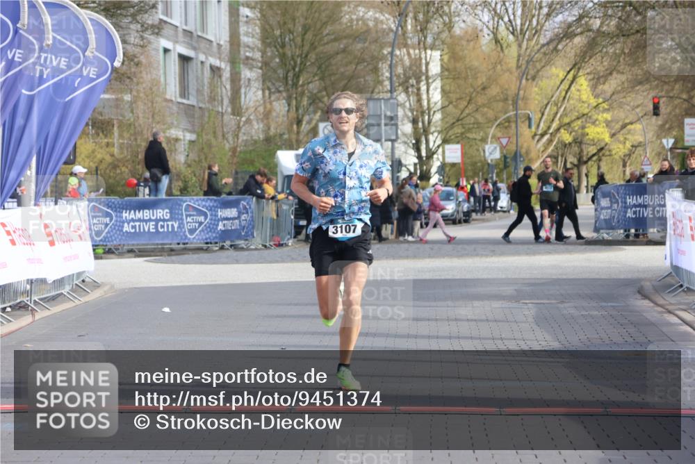 12.04.2026 - 45. Internationalen Wilhelmsburger Insellauf Strokosch-Dieckow http://msf.ph/oto/9451374 12.04.2026 10:11:13 Ziel 3107 meine-sportfotos.de