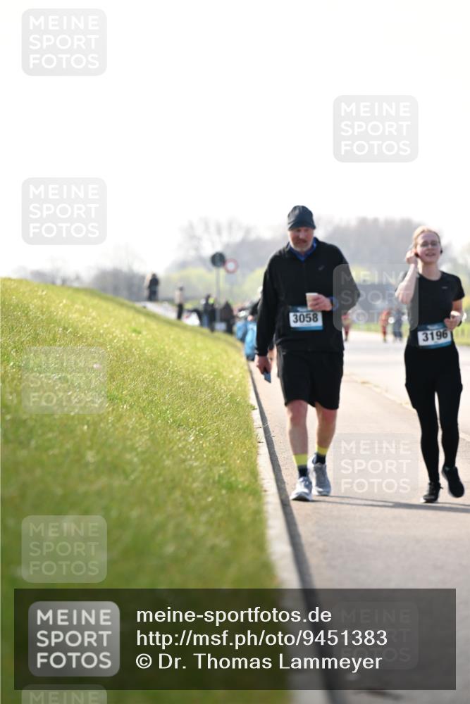 12.04.2026 - 45. Internationalen Wilhelmsburger Insellauf Dr. Thomas Lammeyer http://msf.ph/oto/9451383 12.04.2026 10:49:20 Laufen 3058, 3196 meine-sportfotos.de