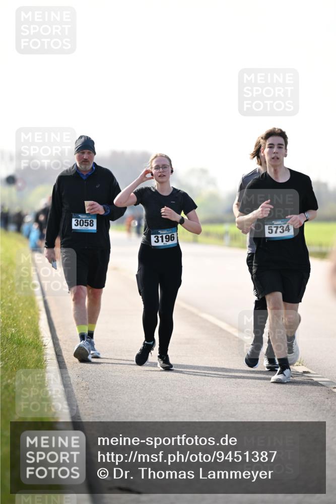 12.04.2026 - 45. Internationalen Wilhelmsburger Insellauf Dr. Thomas Lammeyer http://msf.ph/oto/9451387 12.04.2026 10:49:21 Laufen 3058, 3196, 5734 meine-sportfotos.de