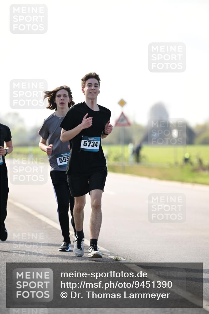 12.04.2026 - 45. Internationalen Wilhelmsburger Insellauf Dr. Thomas Lammeyer http://msf.ph/oto/9451390 12.04.2026 10:49:22 Laufen 555, 5734 meine-sportfotos.de