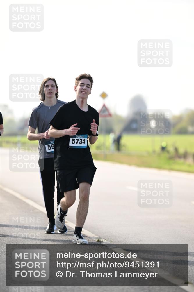 12.04.2026 - 45. Internationalen Wilhelmsburger Insellauf Dr. Thomas Lammeyer http://msf.ph/oto/9451391 12.04.2026 10:49:22 Laufen 55, 5734 meine-sportfotos.de