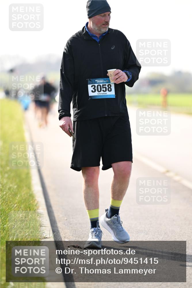 12.04.2026 - 45. Internationalen Wilhelmsburger Insellauf Dr. Thomas Lammeyer http://msf.ph/oto/9451415 12.04.2026 10:49:29 Laufen 3058 meine-sportfotos.de