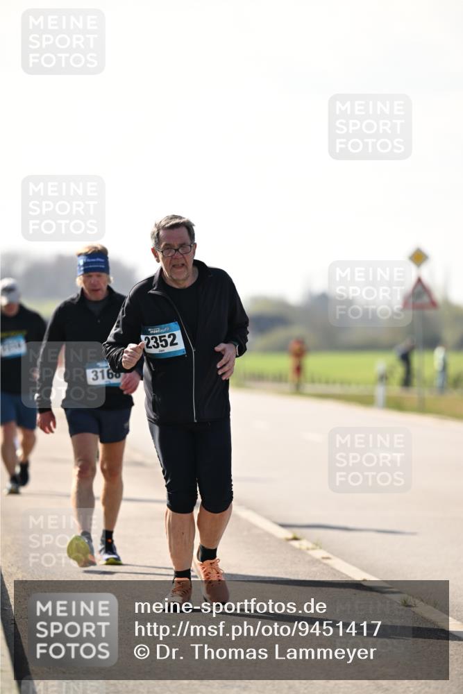 12.04.2026 - 45. Internationalen Wilhelmsburger Insellauf Dr. Thomas Lammeyer http://msf.ph/oto/9451417 12.04.2026 10:49:44 Laufen 3160, 2352 meine-sportfotos.de