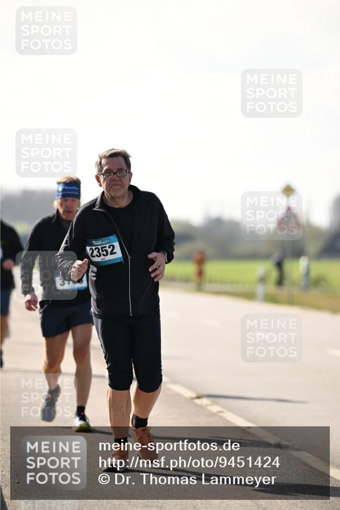 12.04.2026 - 45. Internationalen Wilhelmsburger Insellauf Dr. Thomas Lammeyer http://msf.ph/oto/9451424 12.04.2026 10:49:45 Laufen 2352 meine-sportfotos.de
