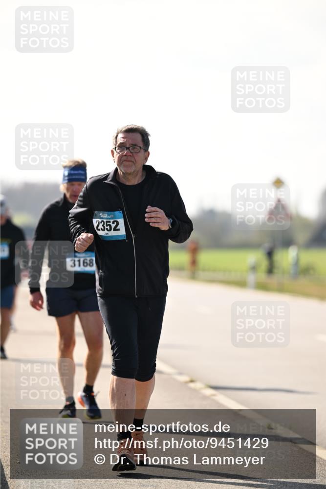 12.04.2026 - 45. Internationalen Wilhelmsburger Insellauf Dr. Thomas Lammeyer http://msf.ph/oto/9451429 12.04.2026 10:49:46 Laufen 3168, 2352 meine-sportfotos.de