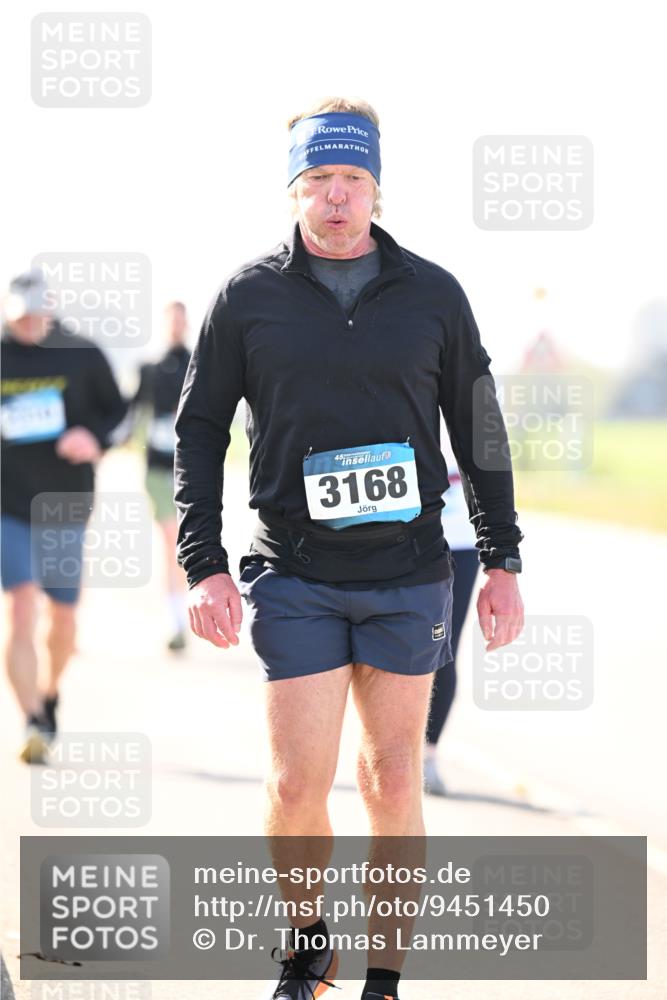 12.04.2026 - 45. Internationalen Wilhelmsburger Insellauf Dr. Thomas Lammeyer http://msf.ph/oto/9451450 12.04.2026 10:49:50 Laufen 3168 meine-sportfotos.de