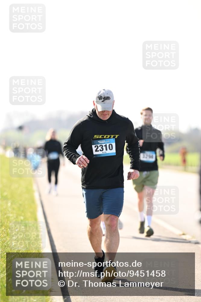 12.04.2026 - 45. Internationalen Wilhelmsburger Insellauf Dr. Thomas Lammeyer http://msf.ph/oto/9451458 12.04.2026 10:49:52 Laufen 2310 meine-sportfotos.de