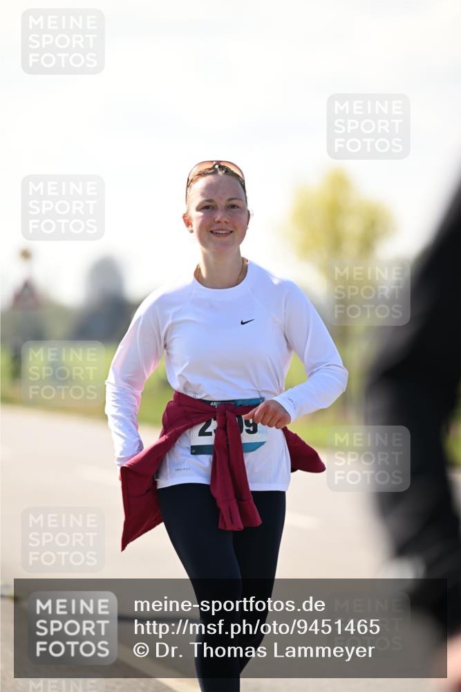 12.04.2026 - 45. Internationalen Wilhelmsburger Insellauf Dr. Thomas Lammeyer http://msf.ph/oto/9451465 12.04.2026 10:49:53 Laufen 45, 209 meine-sportfotos.de