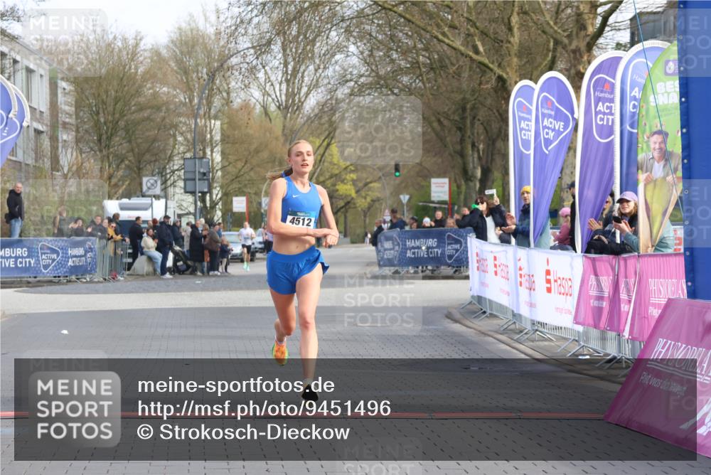 12.04.2026 - 45. Internationalen Wilhelmsburger Insellauf Strokosch-Dieckow http://msf.ph/oto/9451496 12.04.2026 10:12:29 Ziel 4512 meine-sportfotos.de