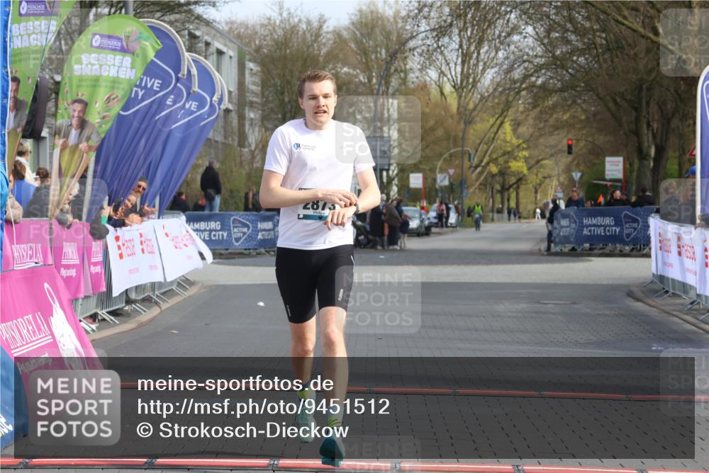 12.04.2026 - 45. Internationalen Wilhelmsburger Insellauf Strokosch-Dieckow http://msf.ph/oto/9451512 12.04.2026 10:12:44 Ziel 2873 meine-sportfotos.de