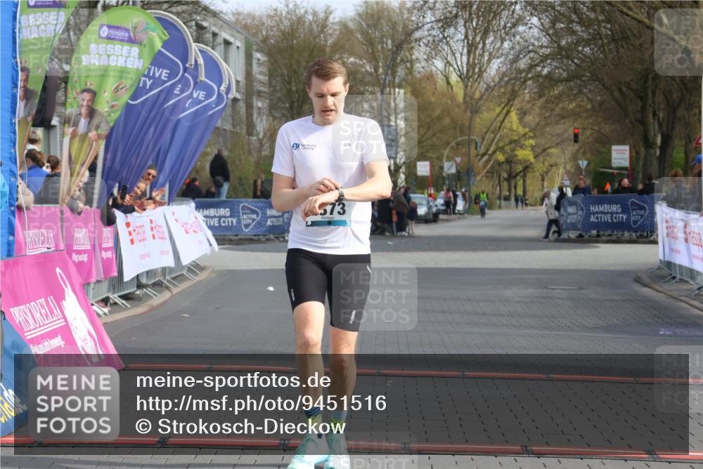 12.04.2026 - 45. Internationalen Wilhelmsburger Insellauf Strokosch-Dieckow http://msf.ph/oto/9451516 12.04.2026 10:12:45 Ziel 2873 meine-sportfotos.de