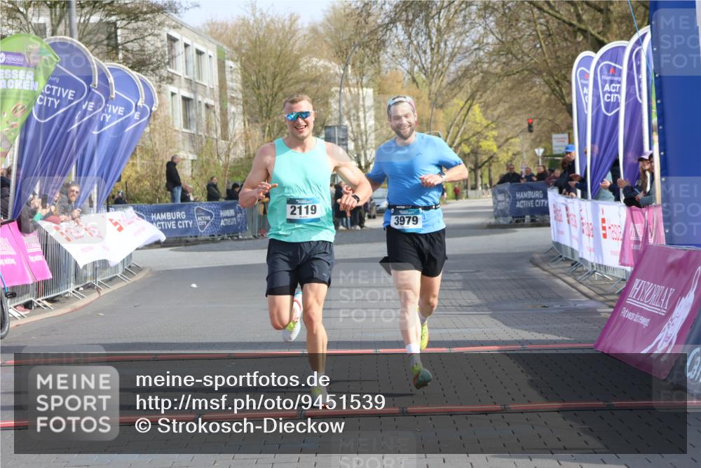12.04.2026 - 45. Internationalen Wilhelmsburger Insellauf Strokosch-Dieckow http://msf.ph/oto/9451539 12.04.2026 10:14:12 Ziel 2119, 3979 meine-sportfotos.de