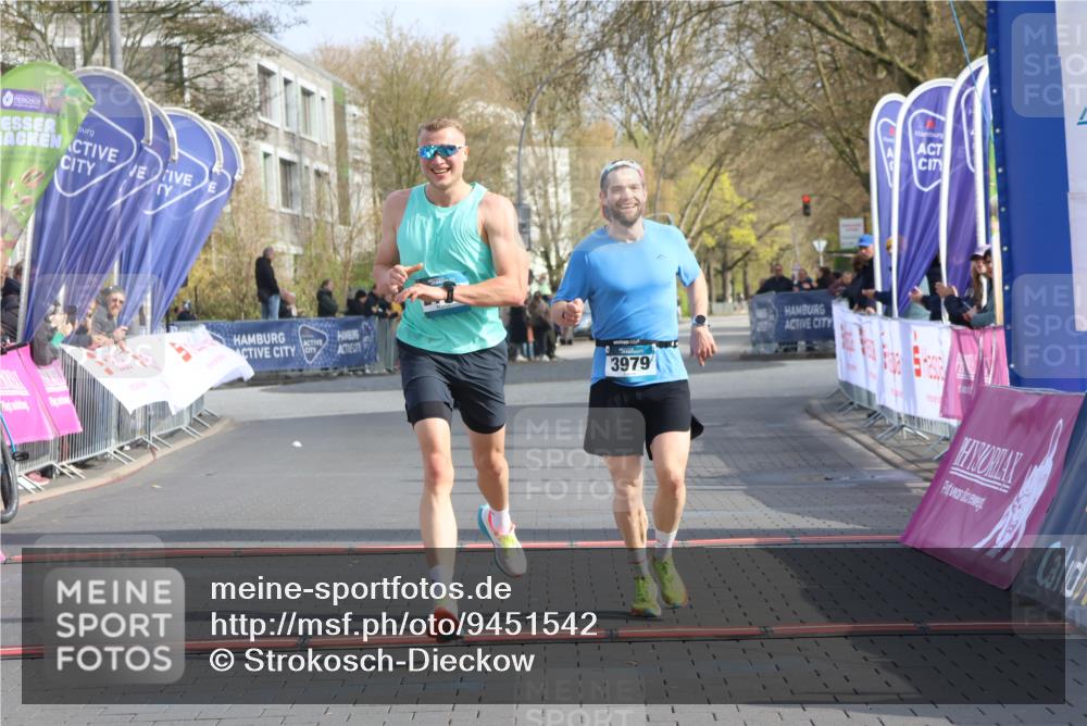 12.04.2026 - 45. Internationalen Wilhelmsburger Insellauf Strokosch-Dieckow http://msf.ph/oto/9451542 12.04.2026 10:14:13 Ziel 2119, 3979 meine-sportfotos.de