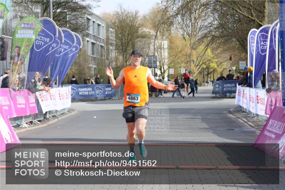 12.04.2026 - 45. Internationalen Wilhelmsburger Insellauf Strokosch-Dieckow http://msf.ph/oto/9451562 12.04.2026 10:15:04 Ziel 4863 meine-sportfotos.de