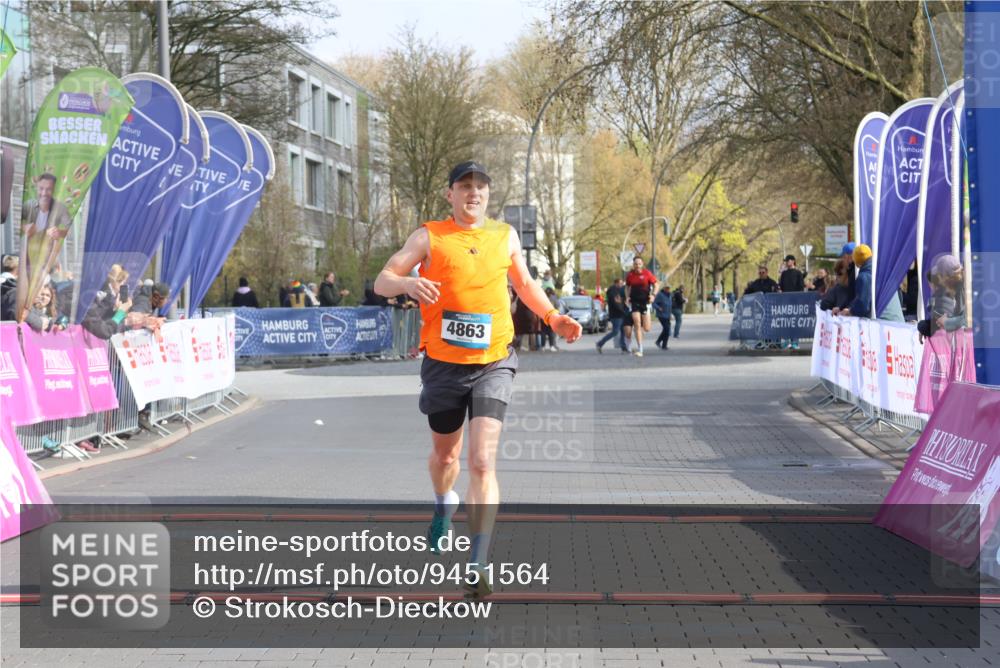 12.04.2026 - 45. Internationalen Wilhelmsburger Insellauf Strokosch-Dieckow http://msf.ph/oto/9451564 12.04.2026 10:15:04 Ziel 4863 meine-sportfotos.de