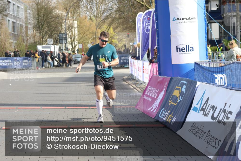12.04.2026 - 45. Internationalen Wilhelmsburger Insellauf Strokosch-Dieckow http://msf.ph/oto/9451575 12.04.2026 10:15:14 Ziel 4002, 2727 meine-sportfotos.de