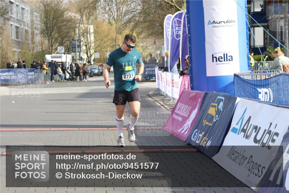 12.04.2026 - 45. Internationalen Wilhelmsburger Insellauf Strokosch-Dieckow http://msf.ph/oto/9451577 12.04.2026 10:15:14 Ziel 4002, 2727 meine-sportfotos.de