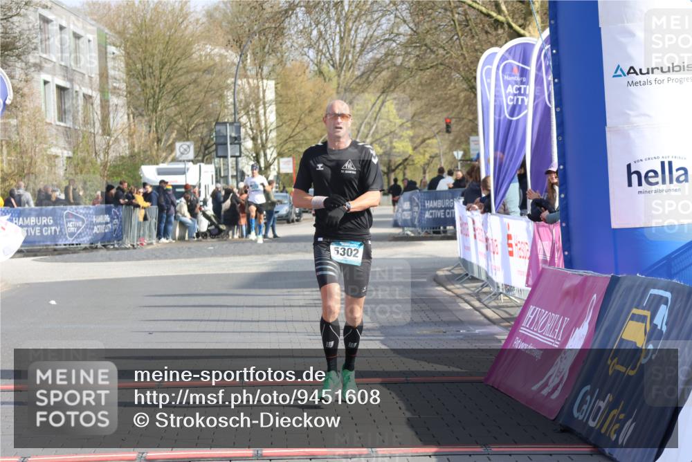 12.04.2026 - 45. Internationalen Wilhelmsburger Insellauf Strokosch-Dieckow http://msf.ph/oto/9451608 12.04.2026 10:16:05 Ziel 5302 meine-sportfotos.de