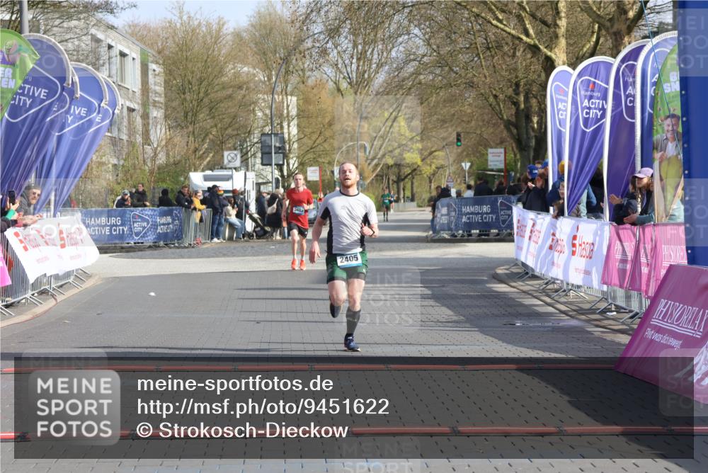 12.04.2026 - 45. Internationalen Wilhelmsburger Insellauf Strokosch-Dieckow http://msf.ph/oto/9451622 12.04.2026 10:16:21 Ziel 2405 meine-sportfotos.de