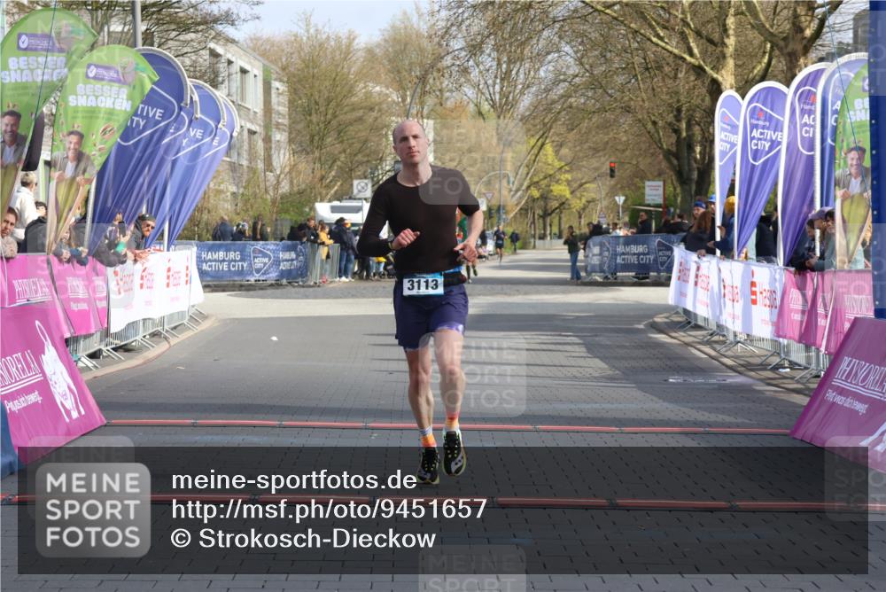 12.04.2026 - 45. Internationalen Wilhelmsburger Insellauf Strokosch-Dieckow http://msf.ph/oto/9451657 12.04.2026 10:16:38 Ziel 3113 meine-sportfotos.de
