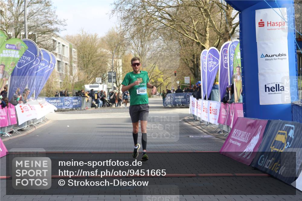 12.04.2026 - 45. Internationalen Wilhelmsburger Insellauf Strokosch-Dieckow http://msf.ph/oto/9451665 12.04.2026 10:16:49 Ziel 2487 meine-sportfotos.de