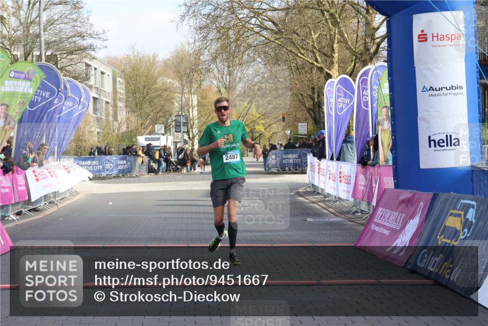 12.04.2026 - 45. Internationalen Wilhelmsburger Insellauf Strokosch-Dieckow http://msf.ph/oto/9451667 12.04.2026 10:16:49 Ziel 2487 meine-sportfotos.de