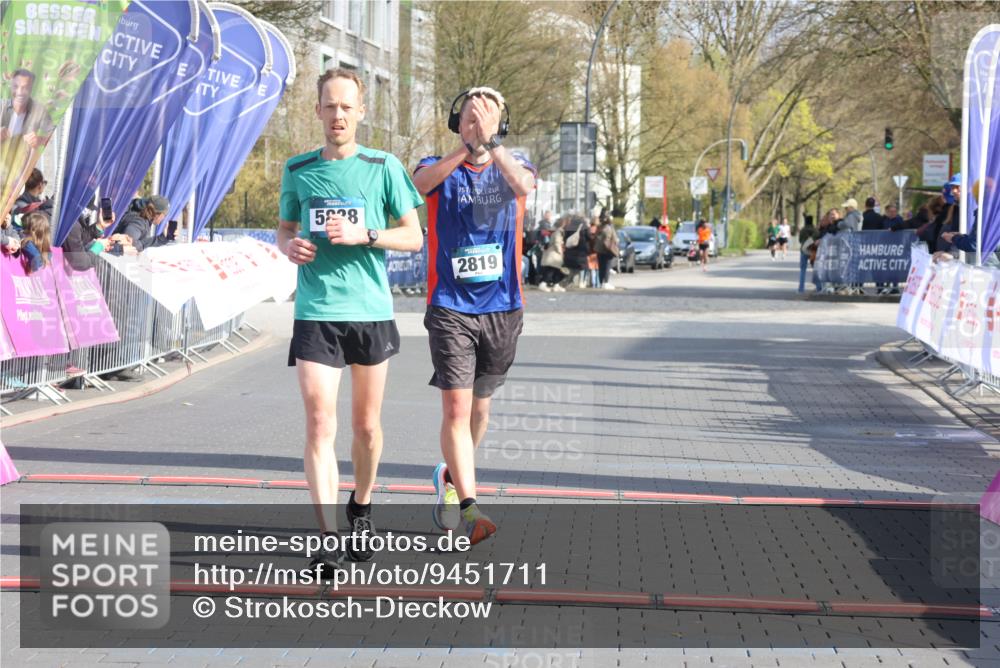 12.04.2026 - 45. Internationalen Wilhelmsburger Insellauf Strokosch-Dieckow http://msf.ph/oto/9451711 12.04.2026 10:17:42 Ziel 5838, 2819 meine-sportfotos.de