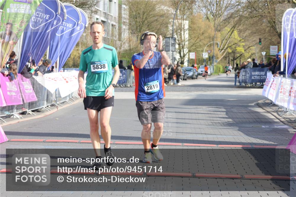 12.04.2026 - 45. Internationalen Wilhelmsburger Insellauf Strokosch-Dieckow http://msf.ph/oto/9451714 12.04.2026 10:17:42 Ziel 5838, 2819 meine-sportfotos.de