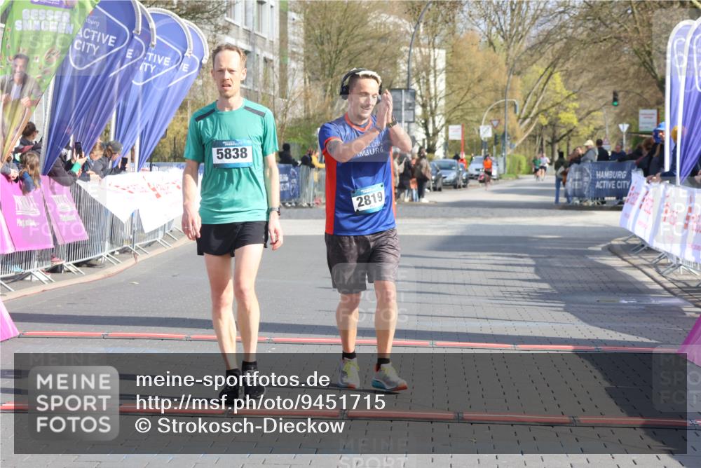 12.04.2026 - 45. Internationalen Wilhelmsburger Insellauf Strokosch-Dieckow http://msf.ph/oto/9451715 12.04.2026 10:17:42 Ziel 5838, 2819 meine-sportfotos.de