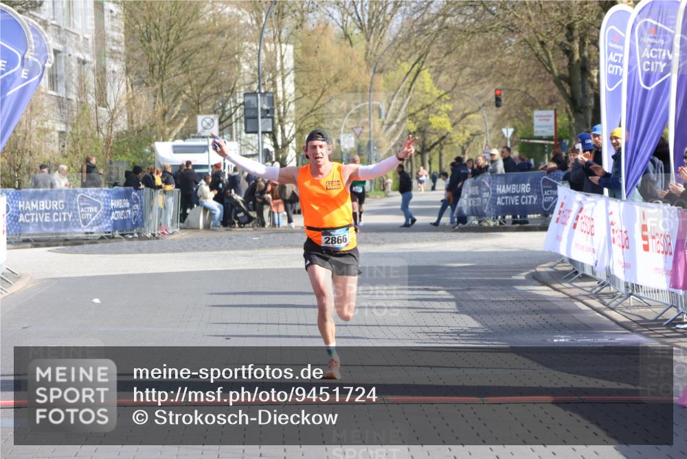 12.04.2026 - 45. Internationalen Wilhelmsburger Insellauf Strokosch-Dieckow http://msf.ph/oto/9451724 12.04.2026 10:18:02 Ziel 2866 meine-sportfotos.de