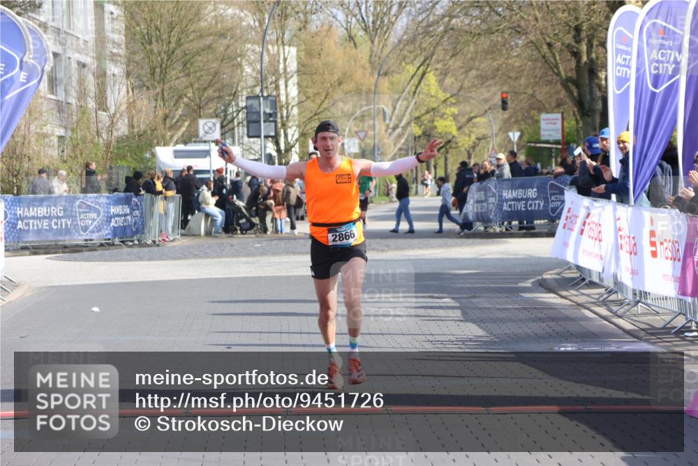 12.04.2026 - 45. Internationalen Wilhelmsburger Insellauf Strokosch-Dieckow http://msf.ph/oto/9451726 12.04.2026 10:18:03 Ziel 2866 meine-sportfotos.de