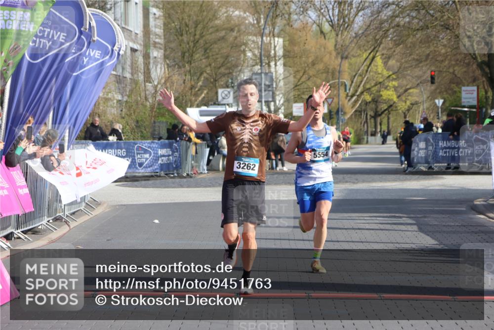 12.04.2026 - 45. Internationalen Wilhelmsburger Insellauf Strokosch-Dieckow http://msf.ph/oto/9451763 12.04.2026 10:18:45 Ziel 3262, 5554 meine-sportfotos.de