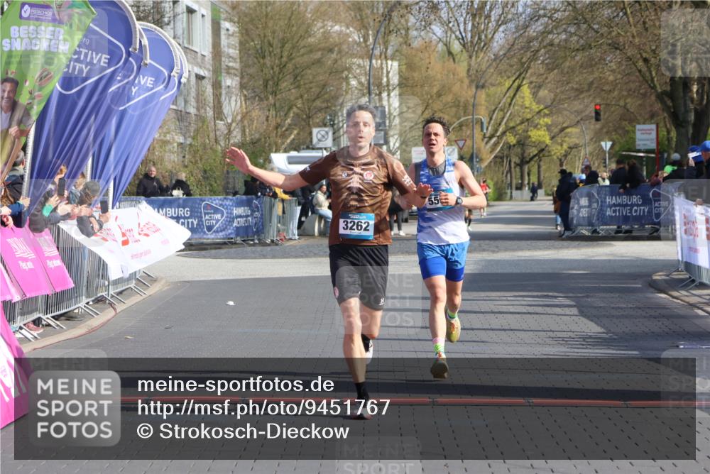 12.04.2026 - 45. Internationalen Wilhelmsburger Insellauf Strokosch-Dieckow http://msf.ph/oto/9451767 12.04.2026 10:18:45 Ziel 3262, 5554 meine-sportfotos.de
