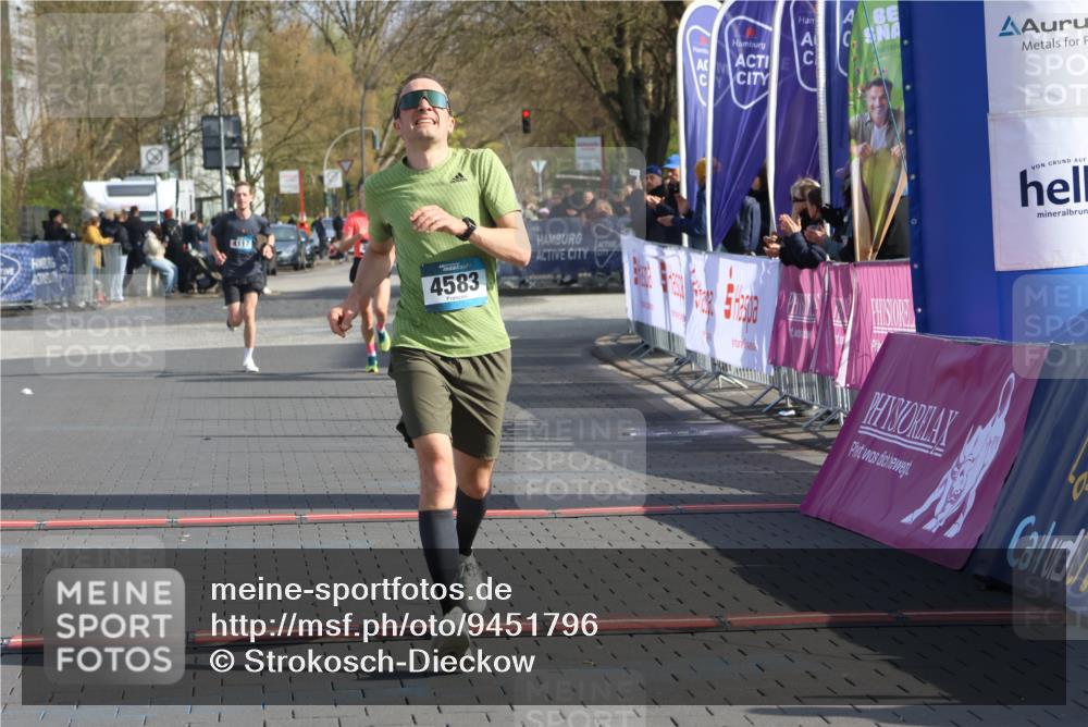 12.04.2026 - 45. Internationalen Wilhelmsburger Insellauf Strokosch-Dieckow http://msf.ph/oto/9451796 12.04.2026 10:19:05 Ziel 4733, 4583 meine-sportfotos.de