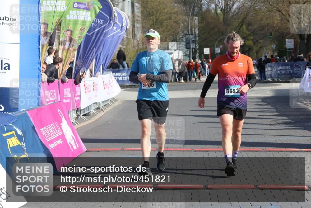 12.04.2026 - 45. Internationalen Wilhelmsburger Insellauf Strokosch-Dieckow http://msf.ph/oto/9451821 12.04.2026 10:32:01 Ziel 2780, 5653, 3706 meine-sportfotos.de