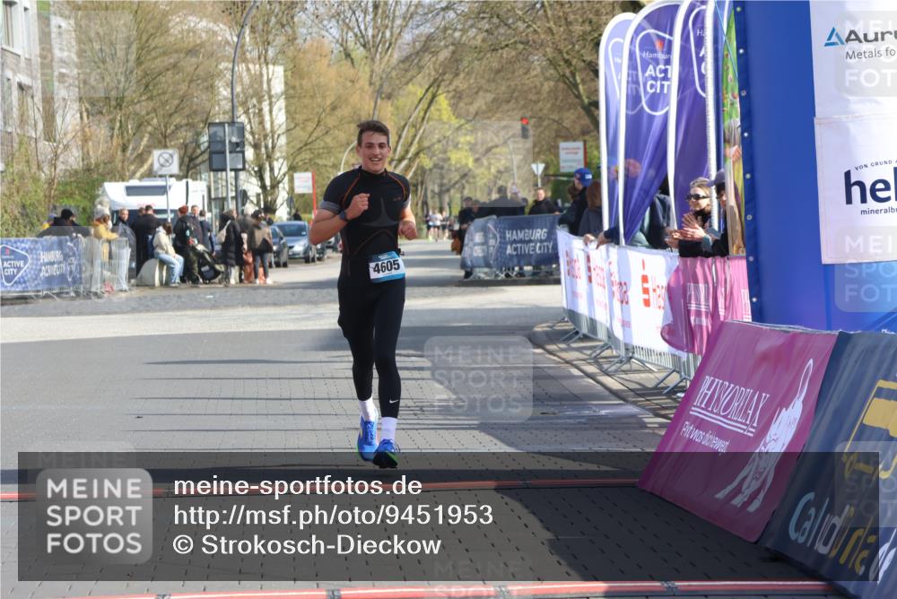 12.04.2026 - 45. Internationalen Wilhelmsburger Insellauf Strokosch-Dieckow http://msf.ph/oto/9451953 12.04.2026 10:20:32 Ziel 4605 meine-sportfotos.de