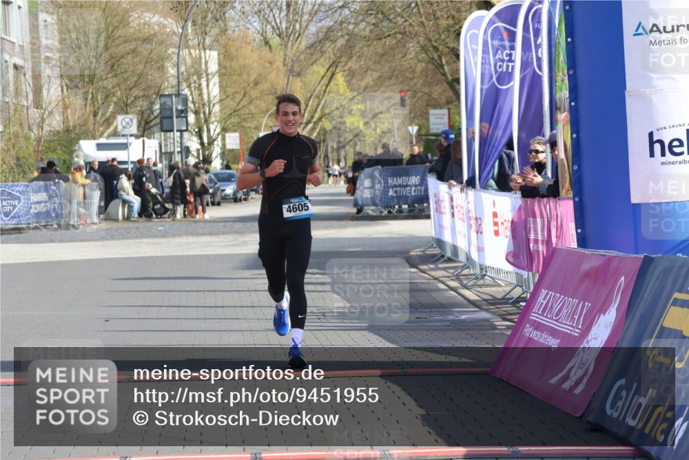 12.04.2026 - 45. Internationalen Wilhelmsburger Insellauf Strokosch-Dieckow http://msf.ph/oto/9451955 12.04.2026 10:20:32 Ziel 4605 meine-sportfotos.de