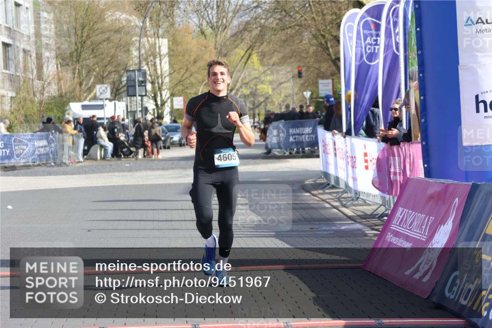 12.04.2026 - 45. Internationalen Wilhelmsburger Insellauf Strokosch-Dieckow http://msf.ph/oto/9451967 12.04.2026 10:20:33 Ziel 4605 meine-sportfotos.de