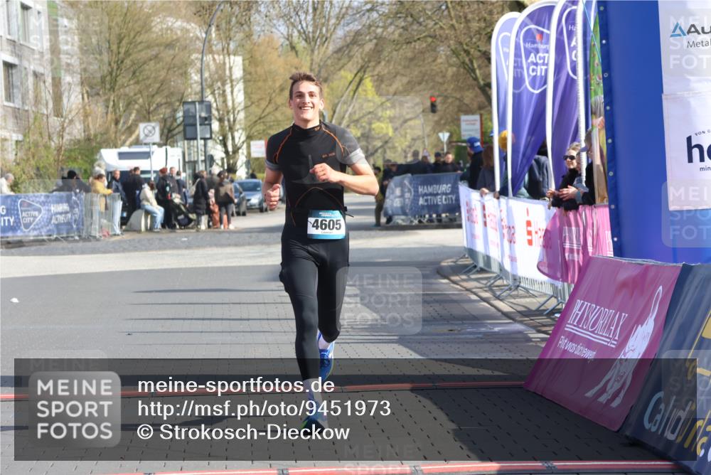 12.04.2026 - 45. Internationalen Wilhelmsburger Insellauf Strokosch-Dieckow http://msf.ph/oto/9451973 12.04.2026 10:20:33 Ziel 4605 meine-sportfotos.de