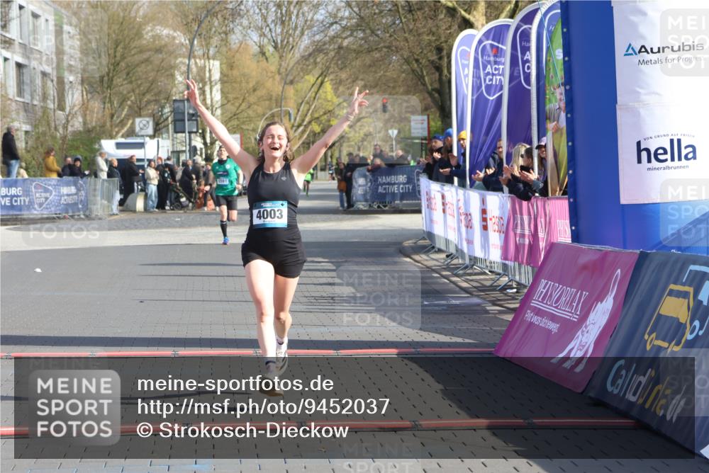 12.04.2026 - 45. Internationalen Wilhelmsburger Insellauf Strokosch-Dieckow http://msf.ph/oto/9452037 12.04.2026 10:21:20 Ziel 2212, 4003 meine-sportfotos.de