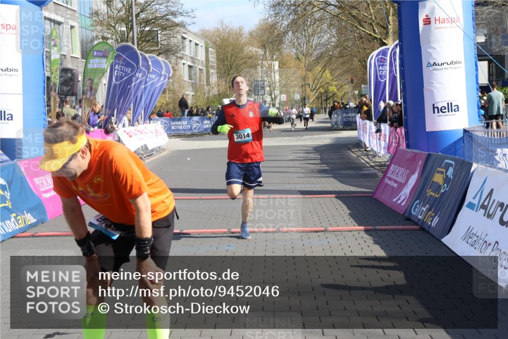 12.04.2026 - 45. Internationalen Wilhelmsburger Insellauf Strokosch-Dieckow http://msf.ph/oto/9452046 12.04.2026 10:33:11 Ziel 2071, 3014 meine-sportfotos.de