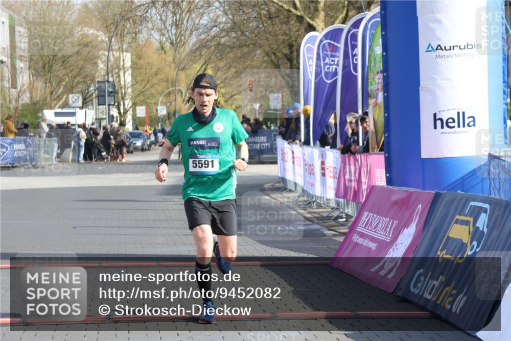 12.04.2026 - 45. Internationalen Wilhelmsburger Insellauf Strokosch-Dieckow http://msf.ph/oto/9452082 12.04.2026 10:21:26 Ziel 5591 meine-sportfotos.de